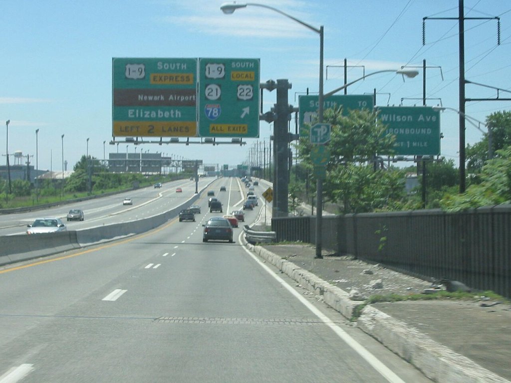 Pulaski Skyway south end