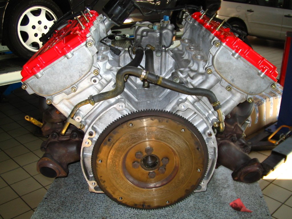 Maserati engine