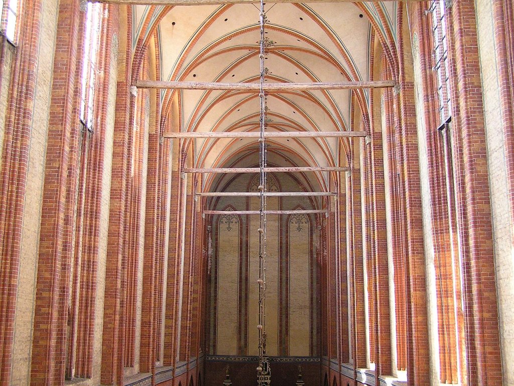 Curch sankt nikolai inside