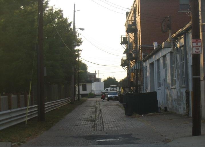 Short alley